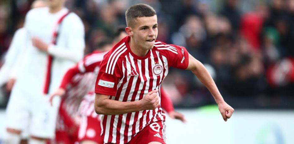 Mouzakitis is attracting interest in Spain.