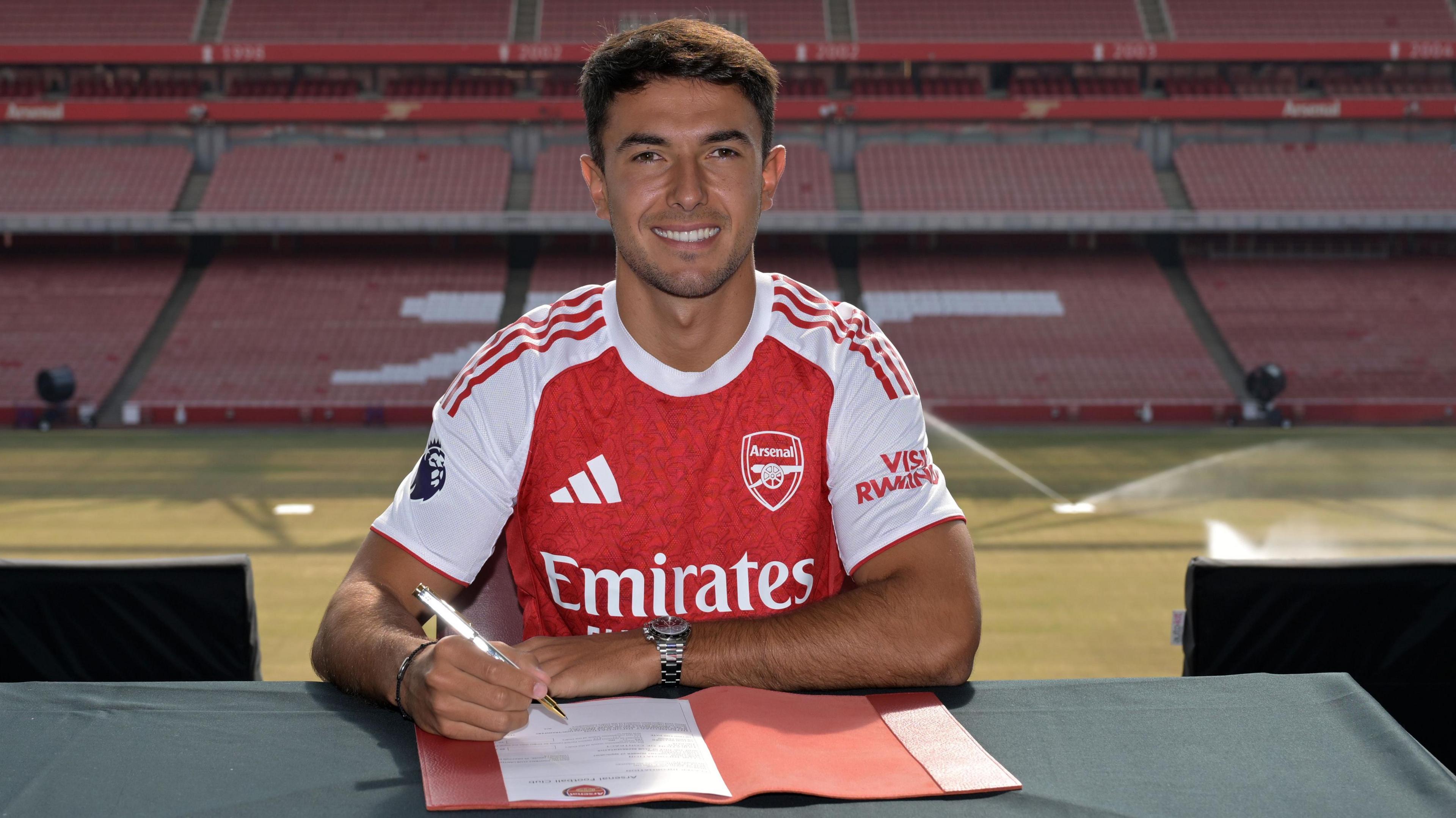 Zubimendi signs for Arsenal.