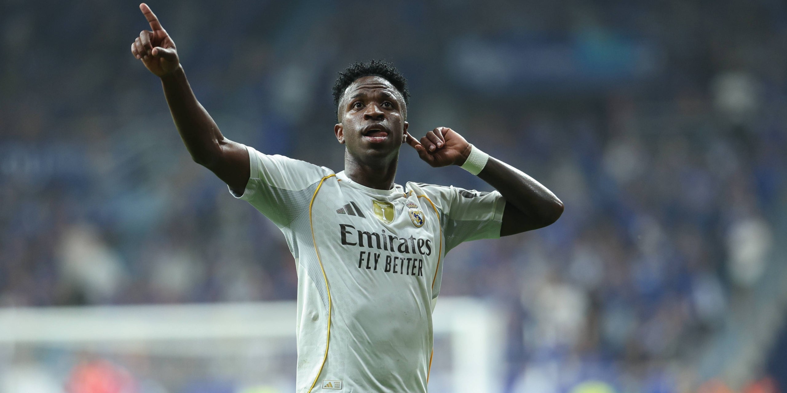 Xabi Alonso gives view on Vinicius Junior contract situation and