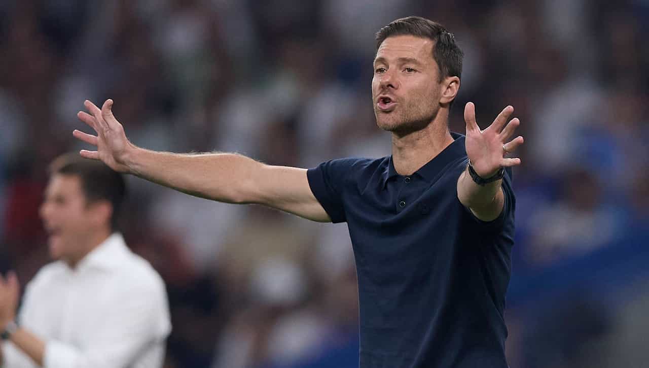 Xabi Alonso gives instructions.