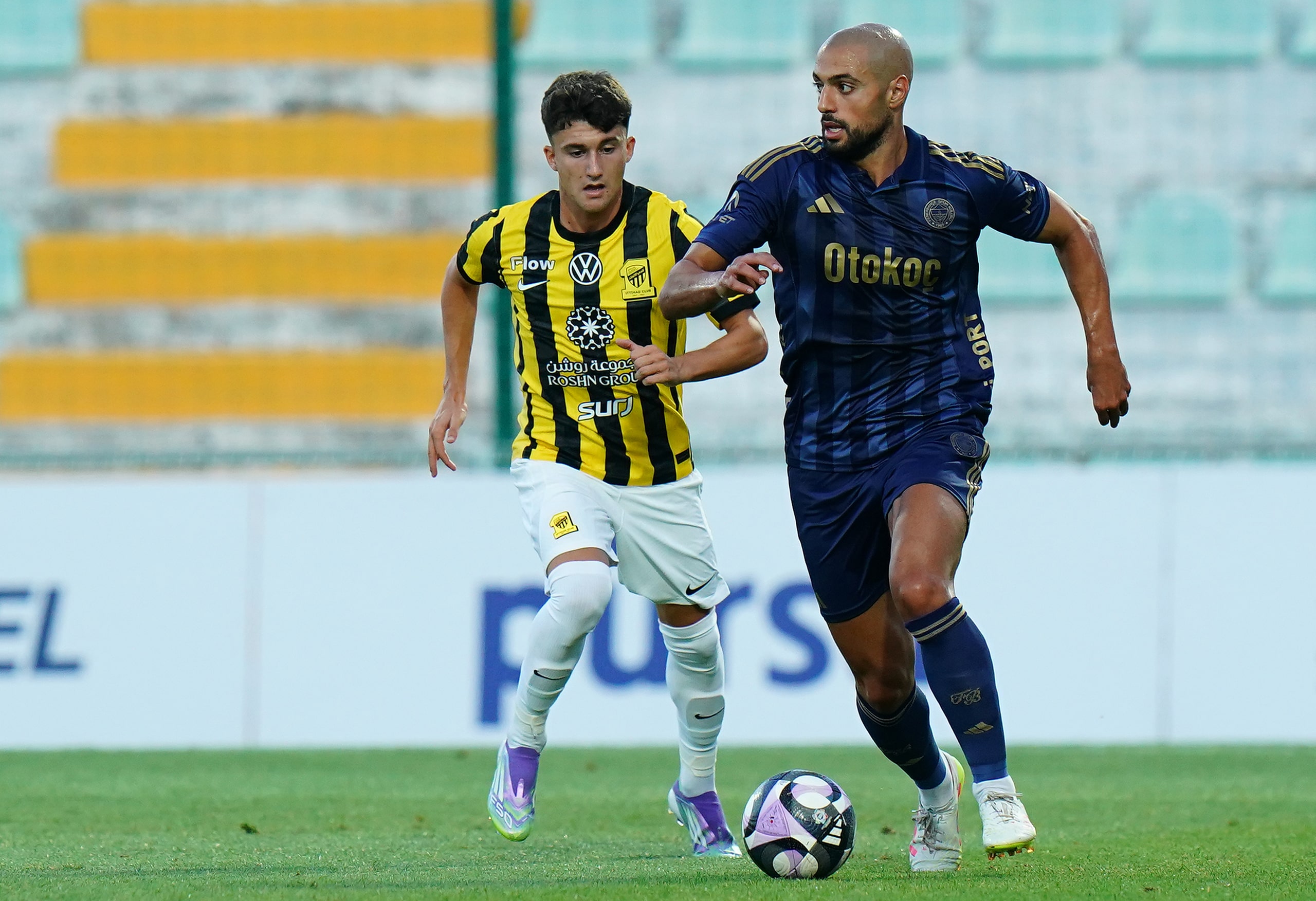 Amrabat in action for Fenerbahce.