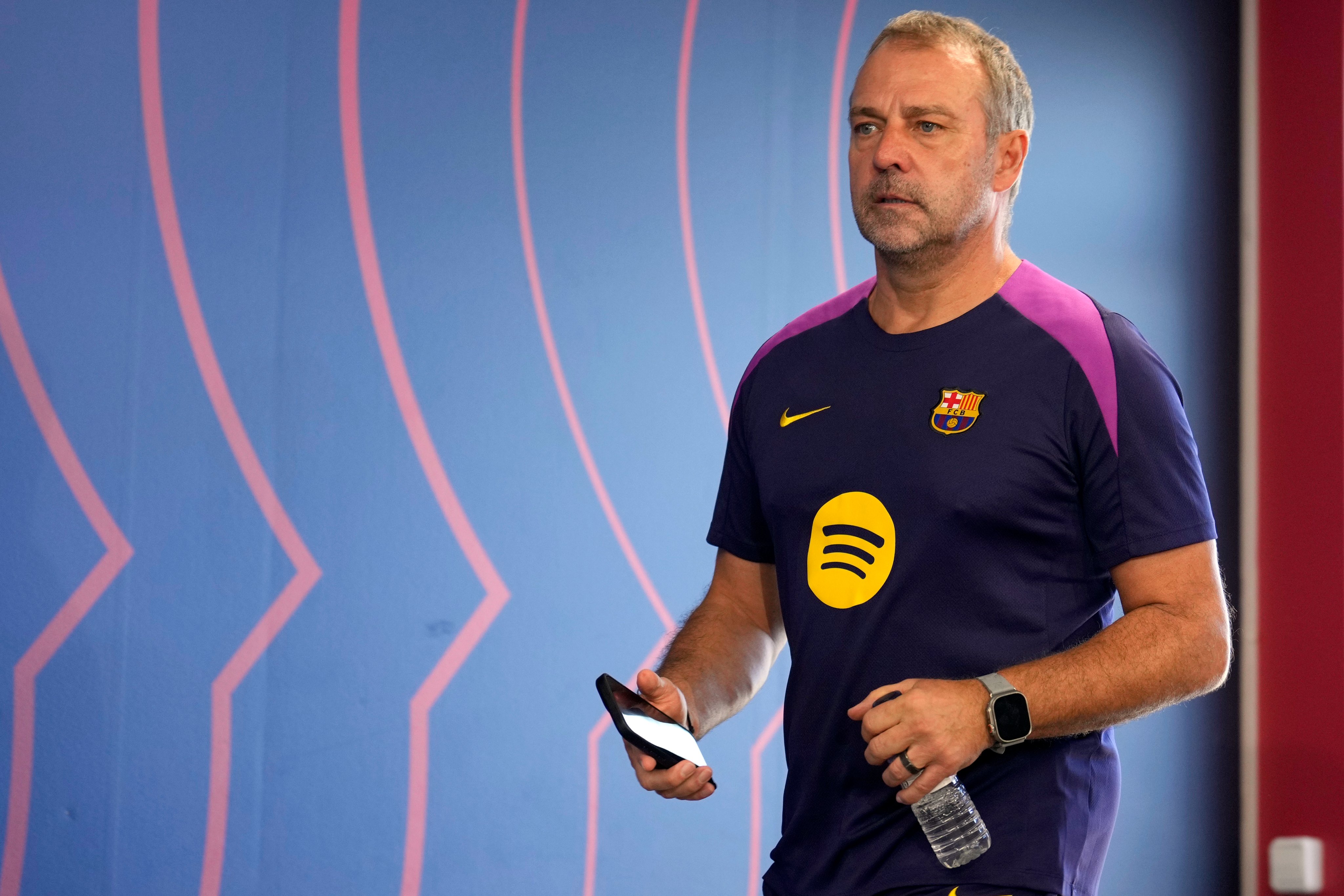 Flick must fix Barcelona's defence.