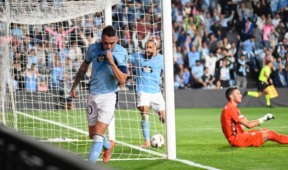 Iago Aspas celebrates the equaliser.