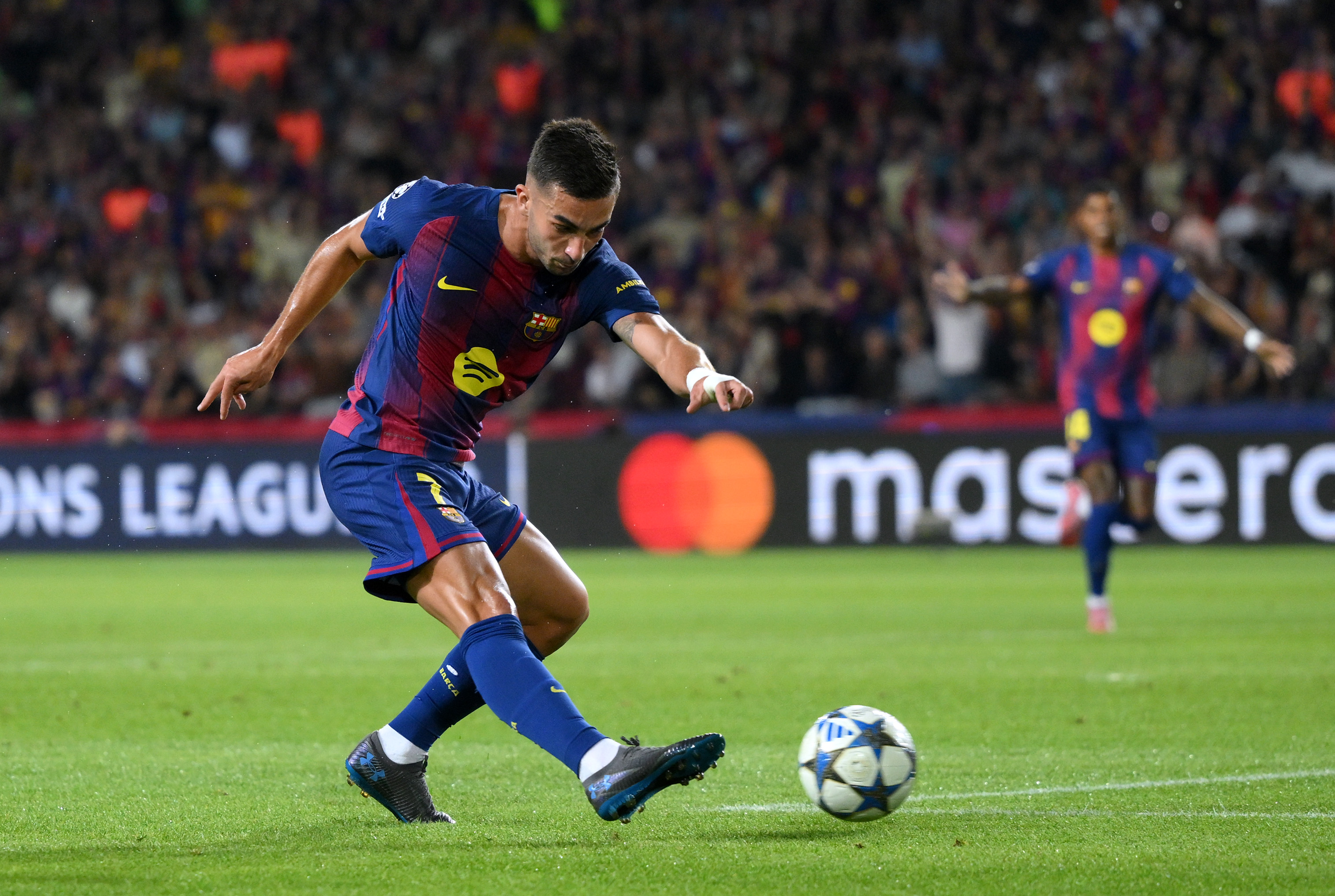 Ferran Torres scores the opener against PSG.