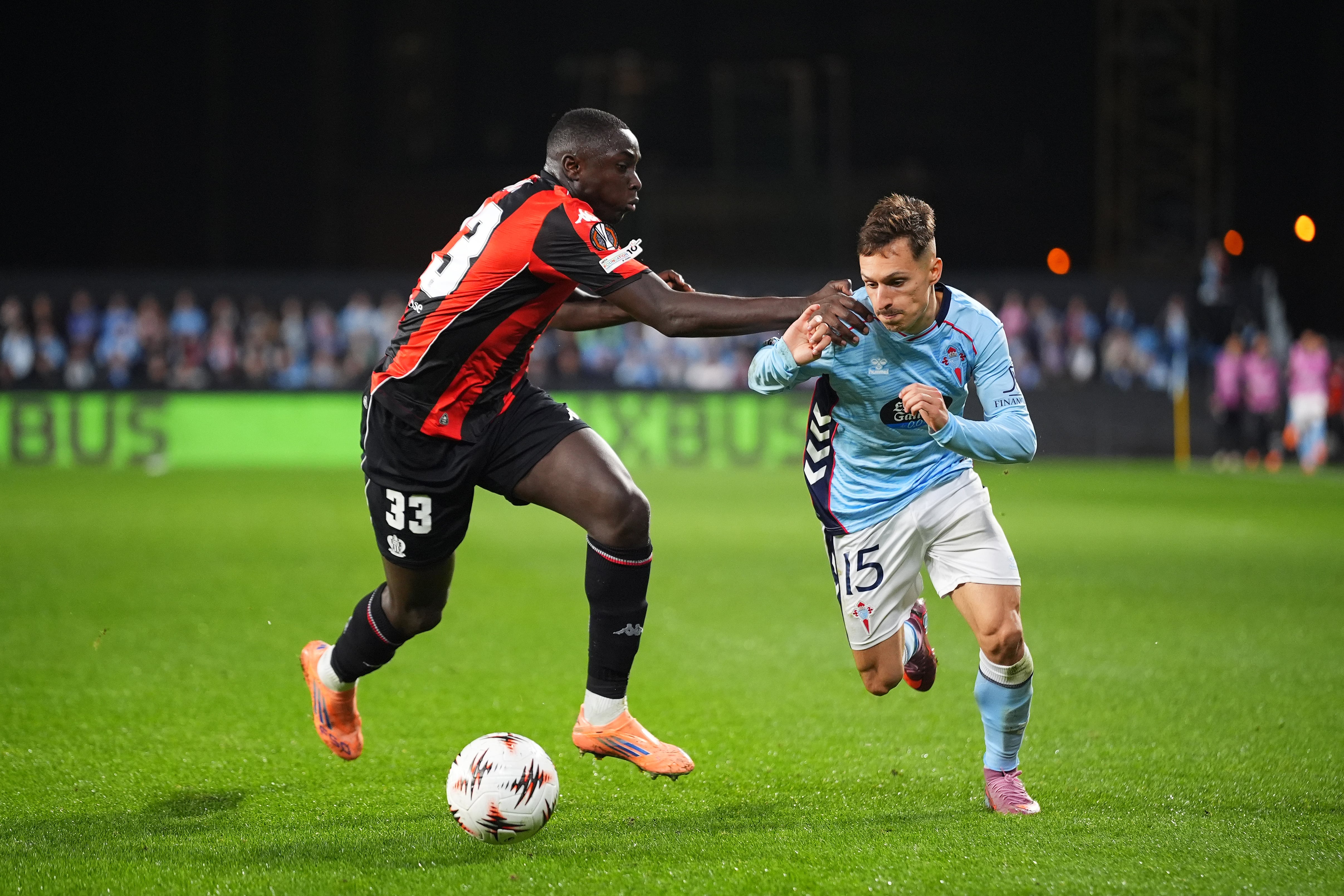 Zaragoza in action for Celta Vigo.