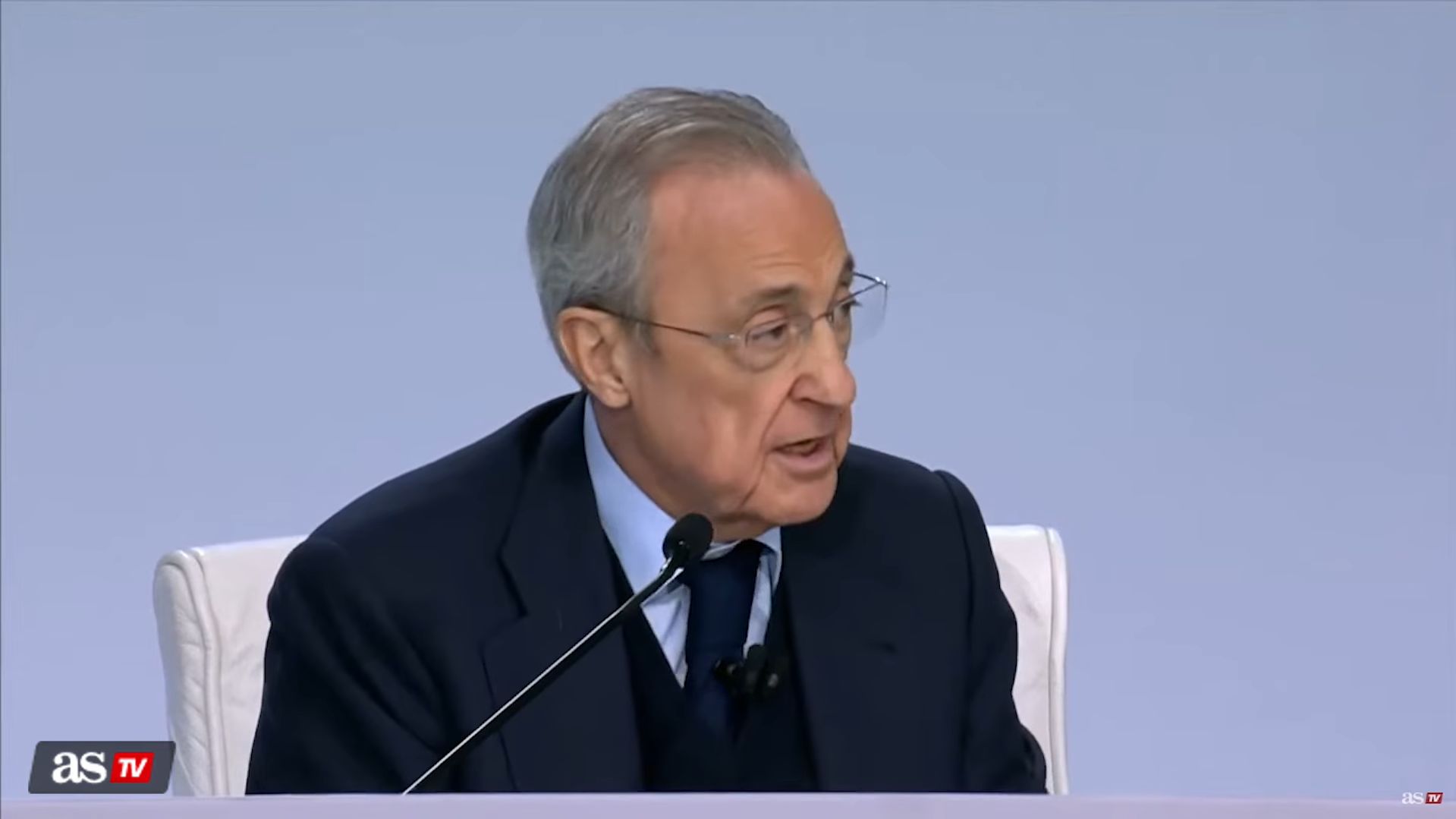 Perez attacks Barcelona.