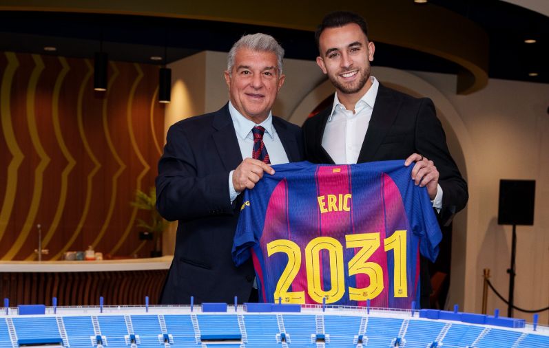 Garcia has signed a new deal at Barcelona.
