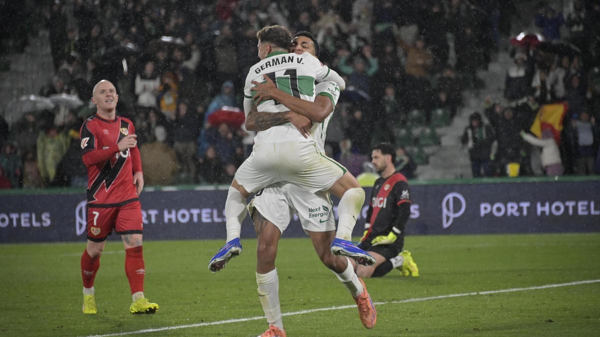 Valera celebrates against Rayo Vallecano.