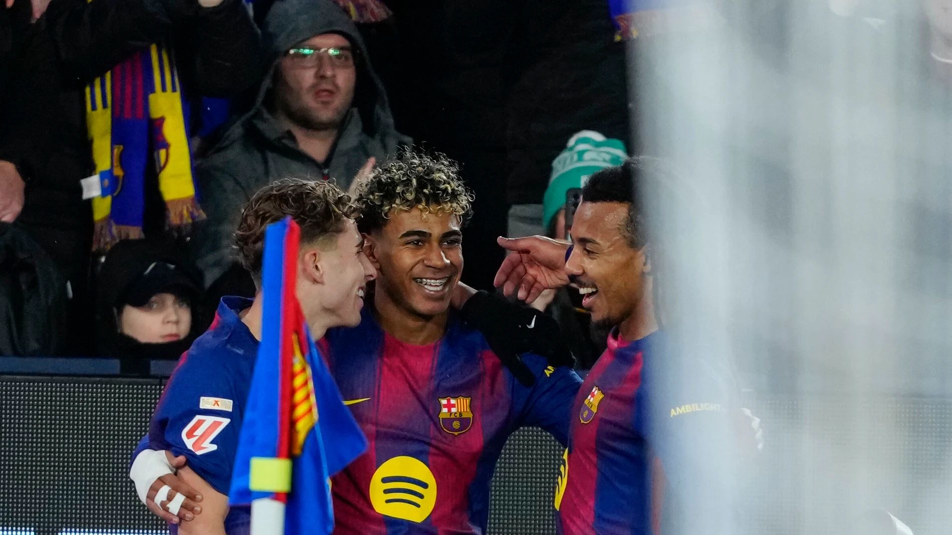 Lamine Yamal celebrates Barcelona's second goal.
