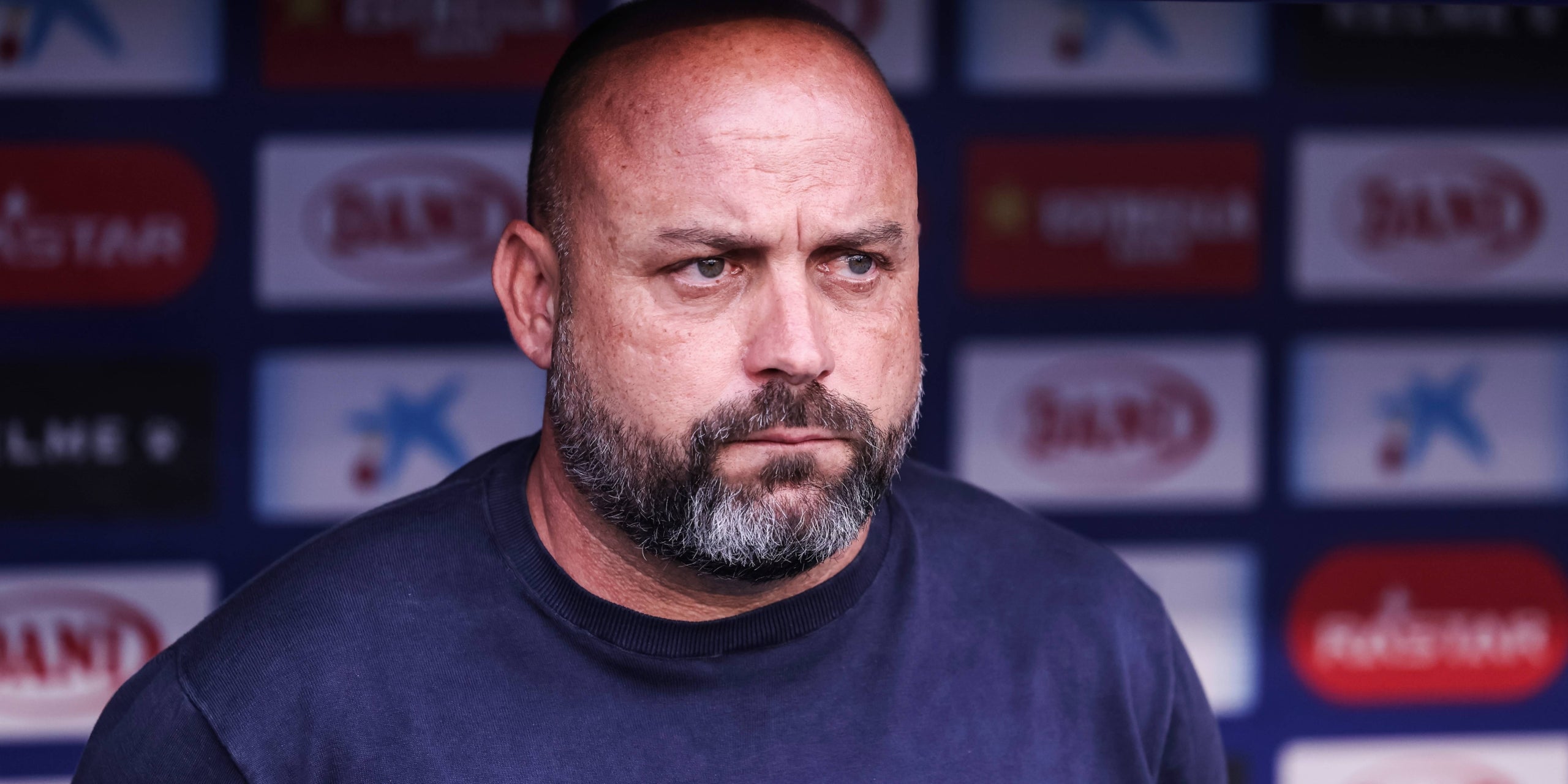 Gonzalez spoke at length on the atmosphere before the game.