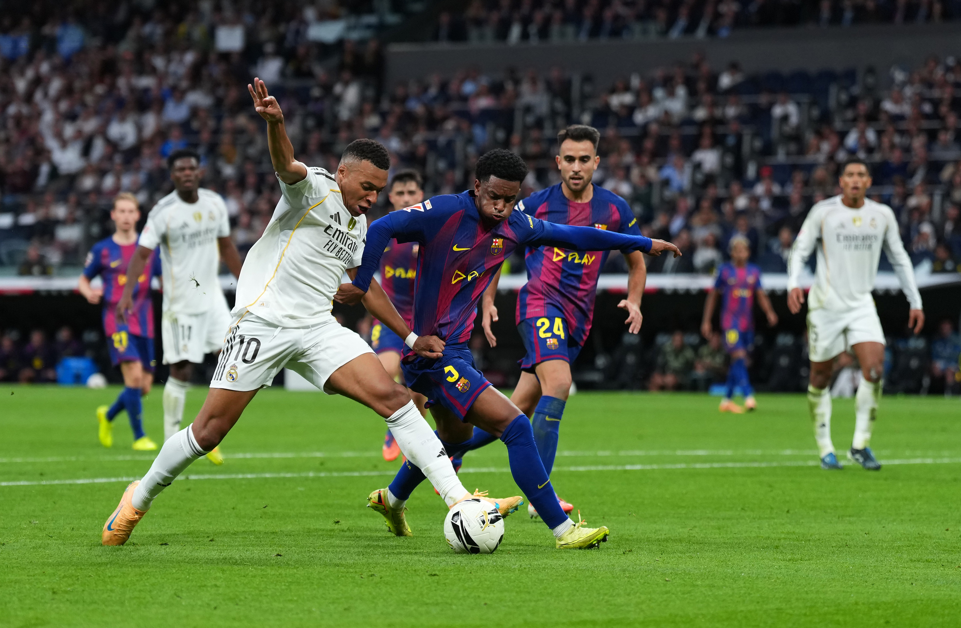Barcelona-Real Madrid: Big decisions needed for El Clasico